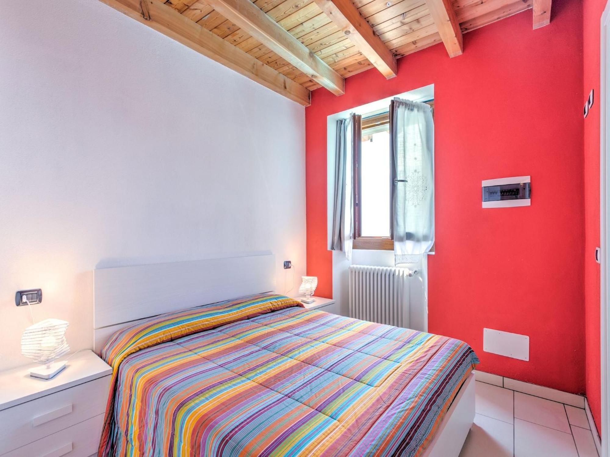 Wonderful Flat With Swimming Pool Lift And Garden Apartment Gravedona Exterior foto
