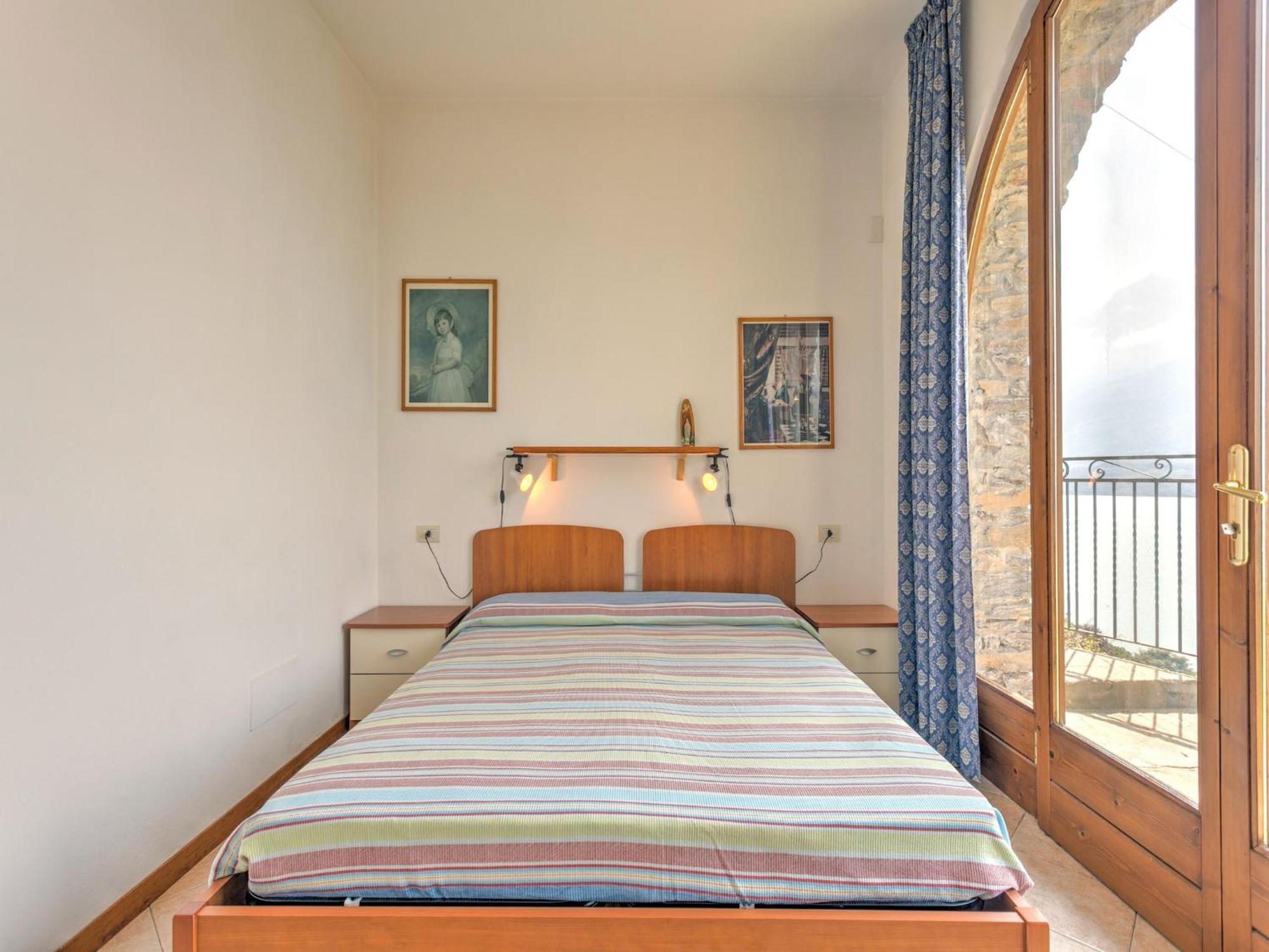 Wonderful Flat With Swimming Pool Lift And Garden Apartment Gravedona Exterior foto