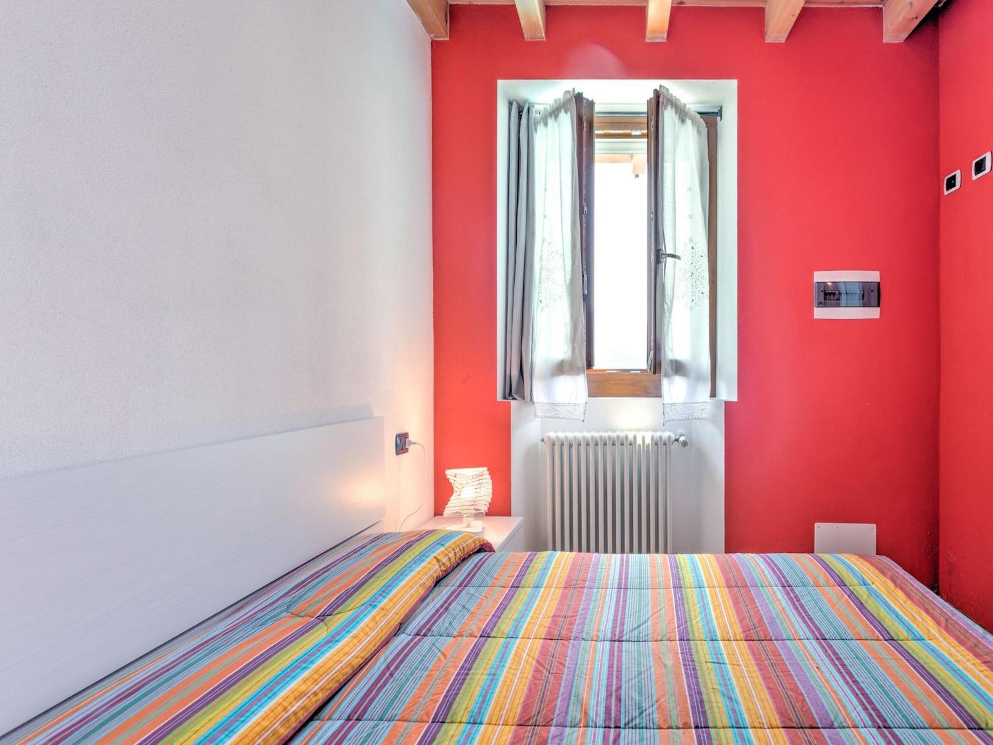 Wonderful Flat With Swimming Pool Lift And Garden Apartment Gravedona Exterior foto